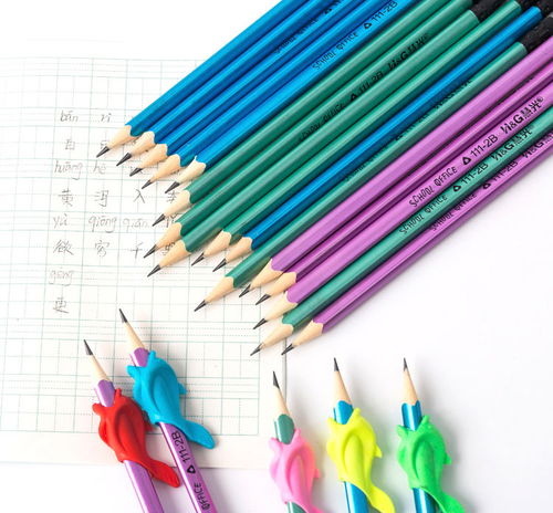 三角杆考试专用2B铅笔套装 小学生学习文具的首选，批发市场的新宠